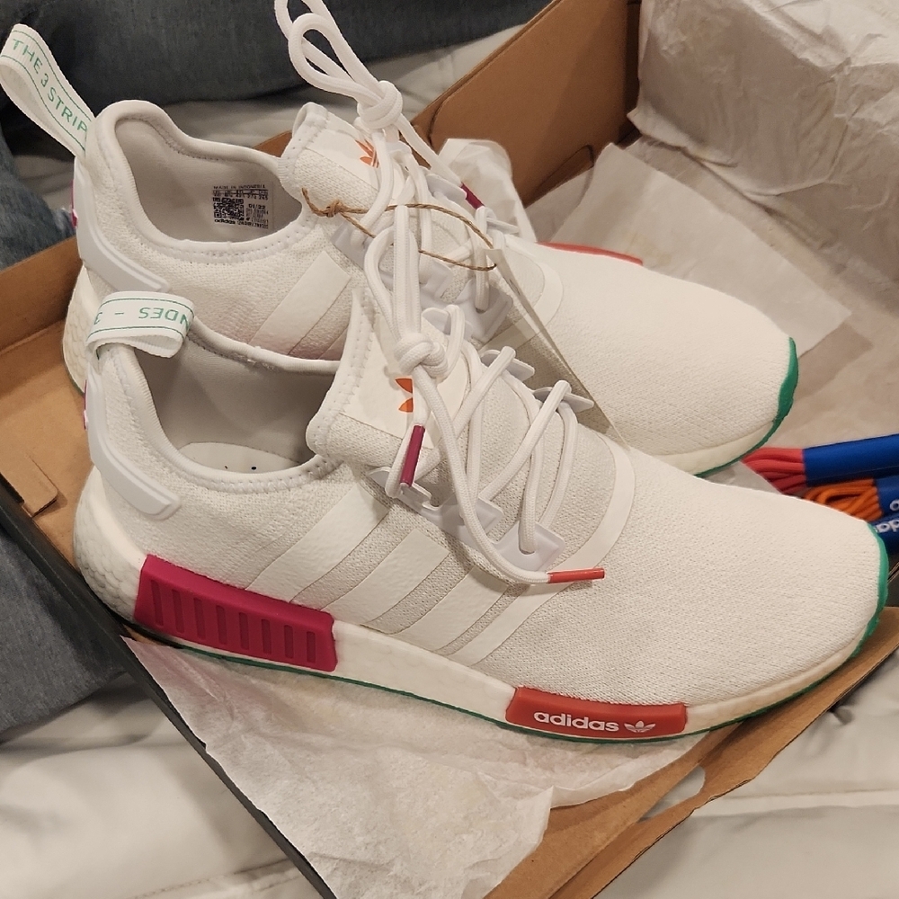 Adidas NMD_R1 Sneakers